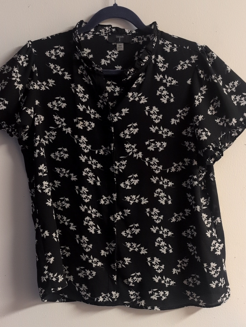 Tahari Black Floral Short-Sleeve Blouse - NWOT